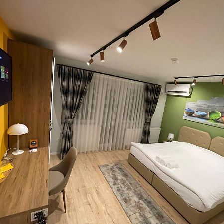 Avenue Apartment Приштина Екстер'єр фото